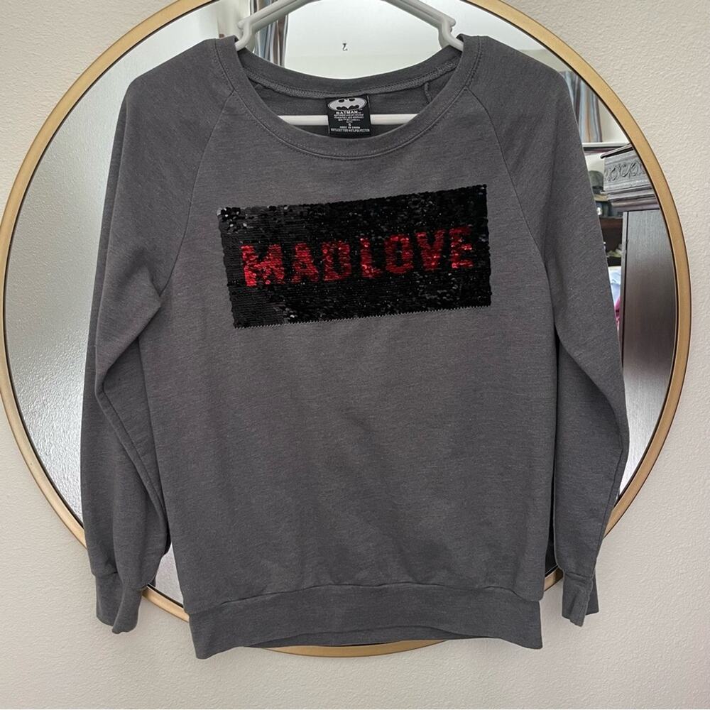 Batman Mad Love Reversible Sequin Sweatshirt Juniors Size Small - Picture 2 of 8